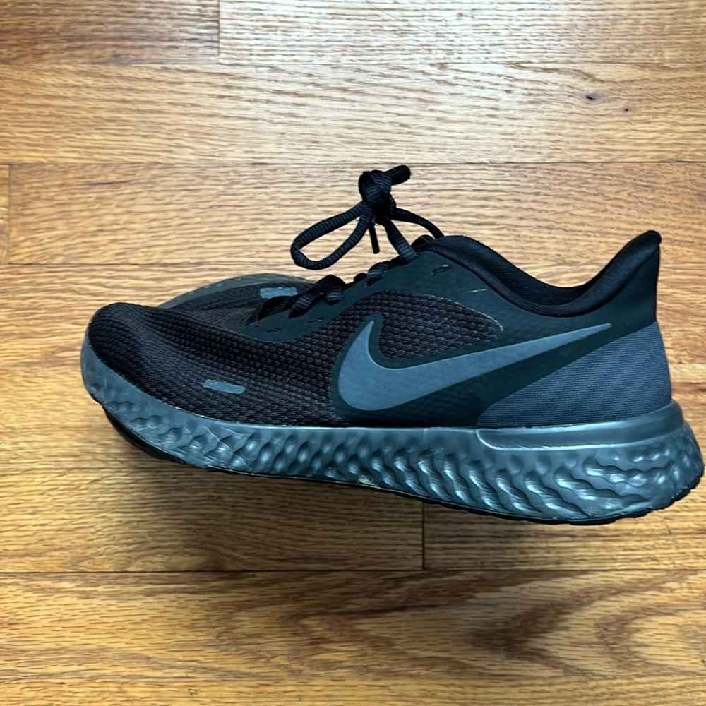 Black Nike sneakers. Used